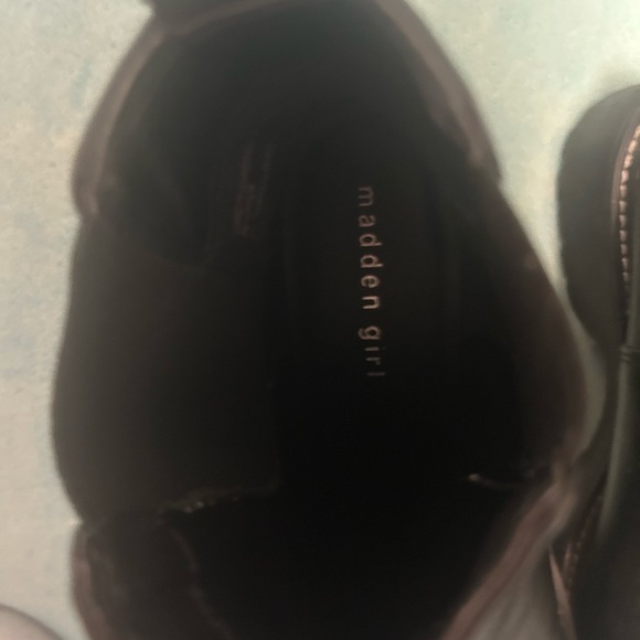Madden Girl Black Chelsea Boots - Picture 3 of 6